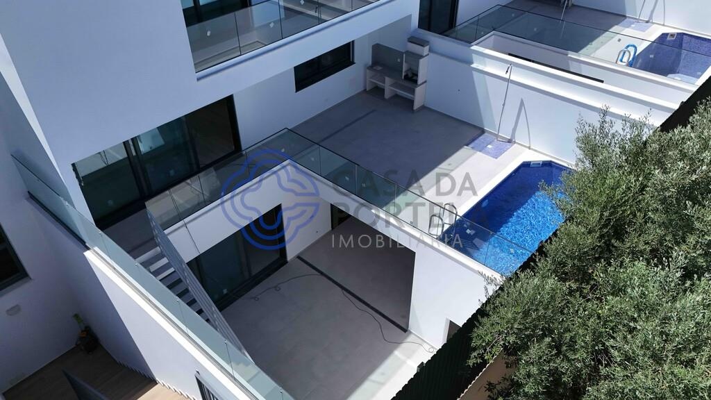Piscina e terraço