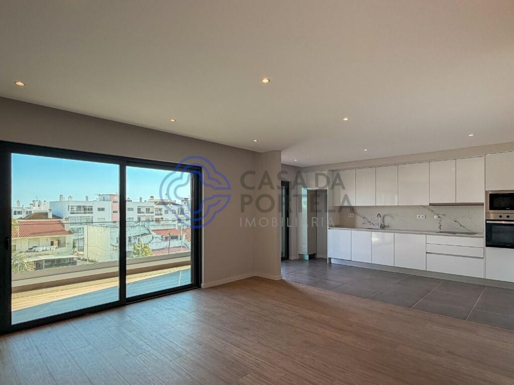 Apartamento T2 em Montenegro com sala e cozinha em open space
